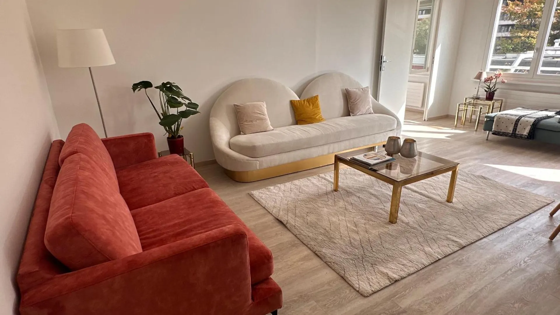 Beautiful 2-Bed Apartment Near Palexpo, Un Agencies & Diplomatic Missions ジュネーブ スイス